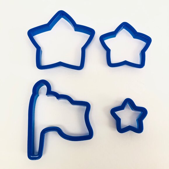 Lot of 79 Plastic Cookie Cutters Halloween Christmas Easter Vehicles Letters ++ - Picture 4 of 14